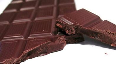 Chocolate mono diet to lose weight by 7 kg in a week